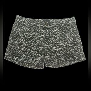 American Eagle Diamond Pattern Shorts - Size 6